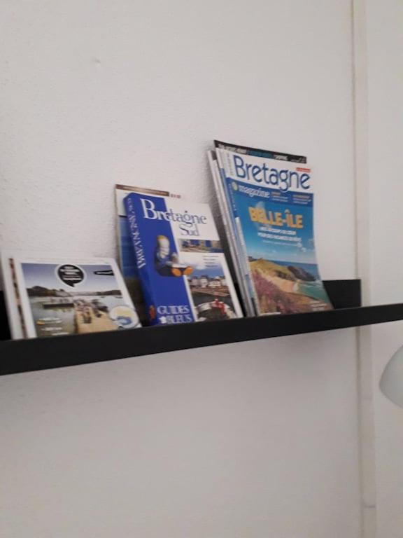 Le Roche B Lägenhet Férel Exteriör bild